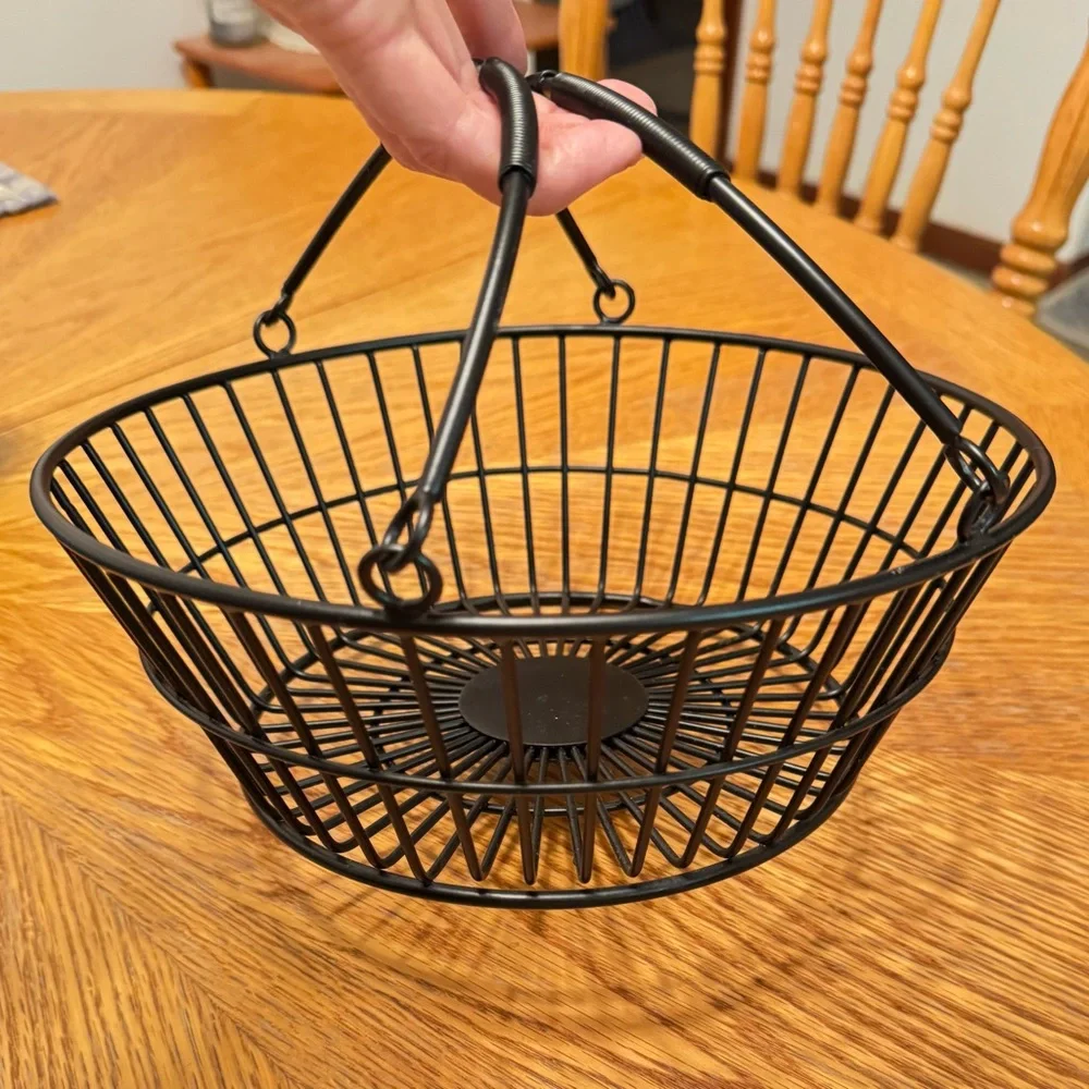 Black Iron Casserole Dish Display Fruit Basket with handles